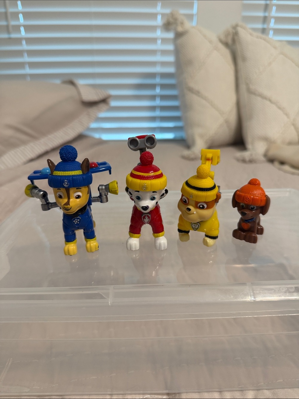 Paw Patrol Snow Chase, Marshall and Rubble Figures w Packs